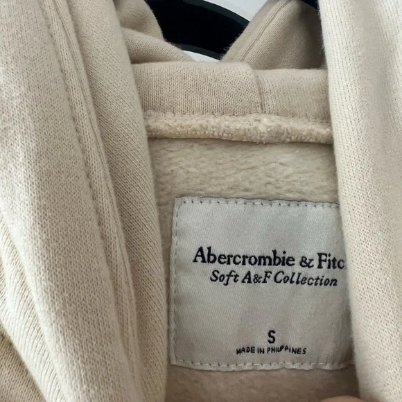A&F Wedge Hoodie - Picture 5 of 5
